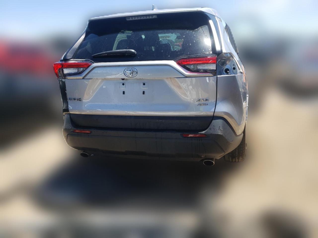 2022 TOYOTA RAV4 XLE VIN:2T3P1RFV6NC261852