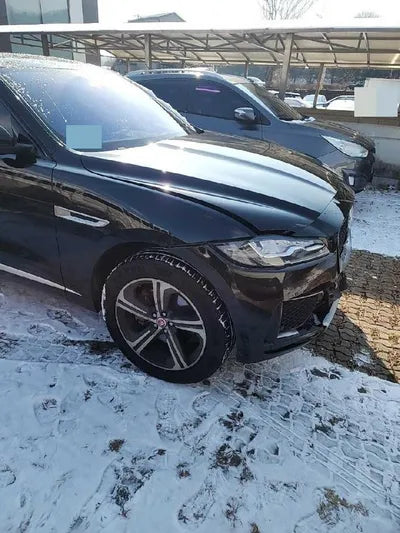 2017 Jaguar F-Pace VIN: