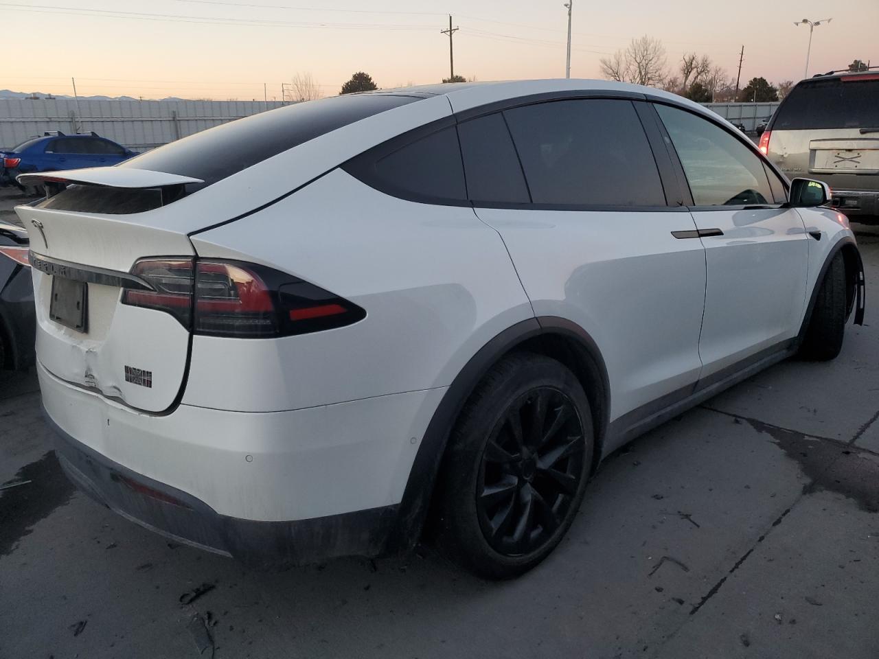 2022 TESLA MODEL X  VIN:7SAXCBE67NF356567