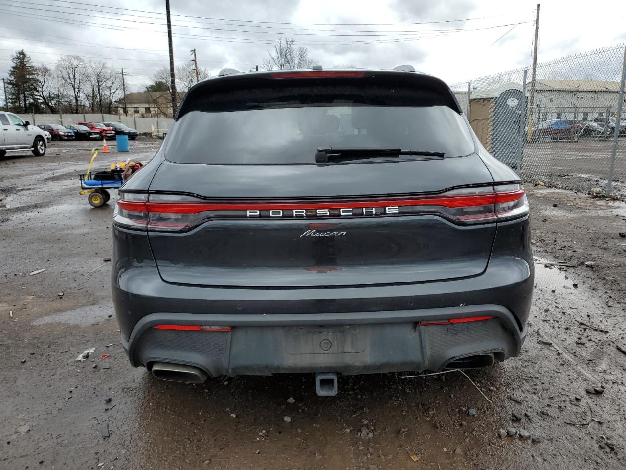 2022 PORSCHE MACAN  VIN:WP1AA2A54NLB00565