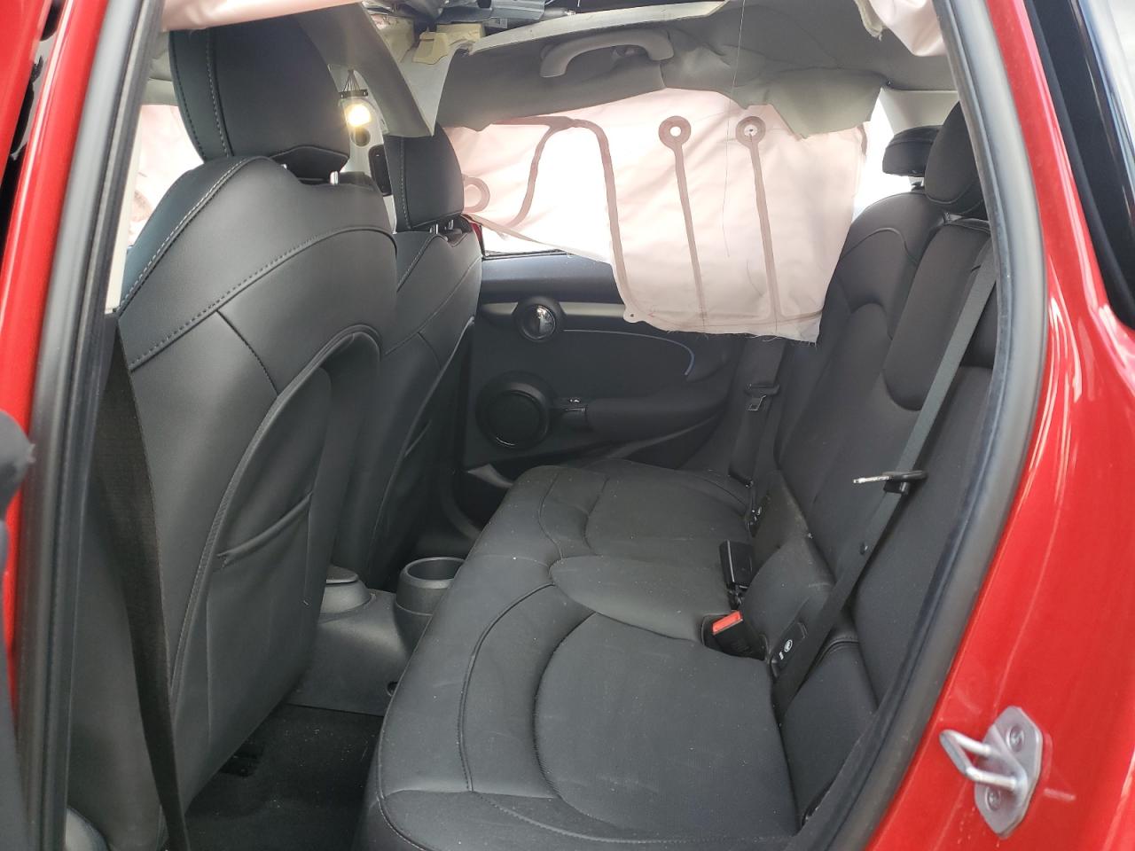 2024 MINI COOPER S VIN:WMW53DK0XR2V31528
