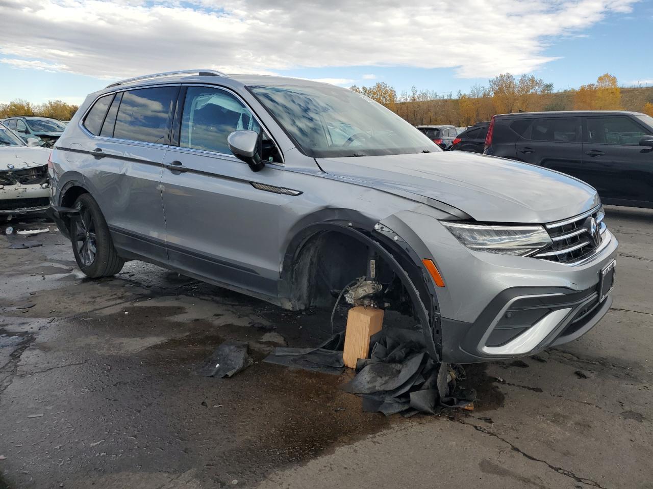2022 VOLKSWAGEN TIGUAN SE VIN:3VV2B7AX1NM099084