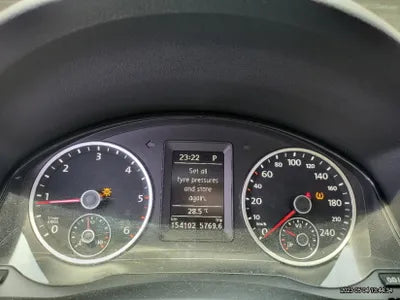 2014 Volkswagen Tiguan VIN: