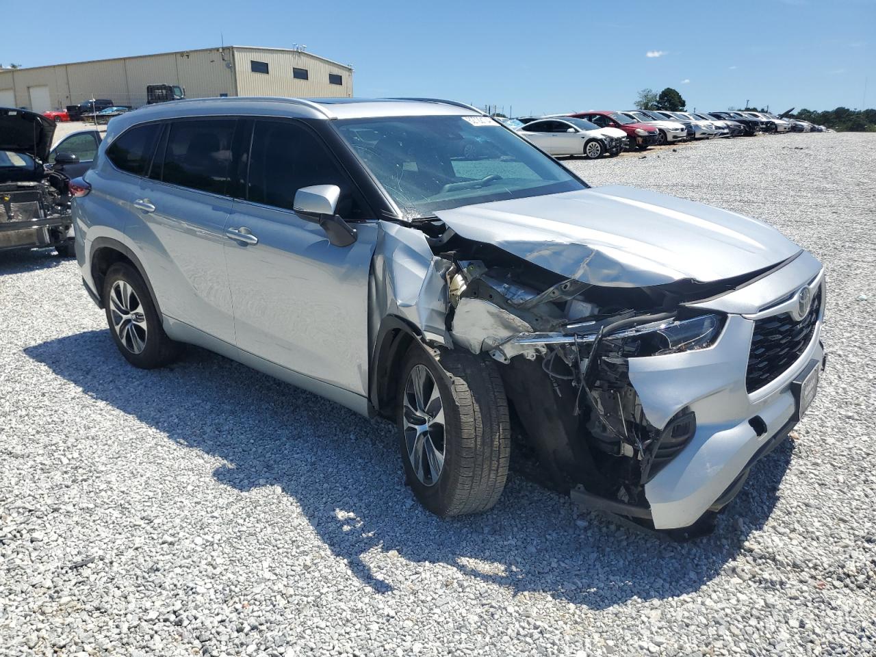 2022 TOYOTA HIGHLANDER XLE VIN:5TDGZRAH5NS103741