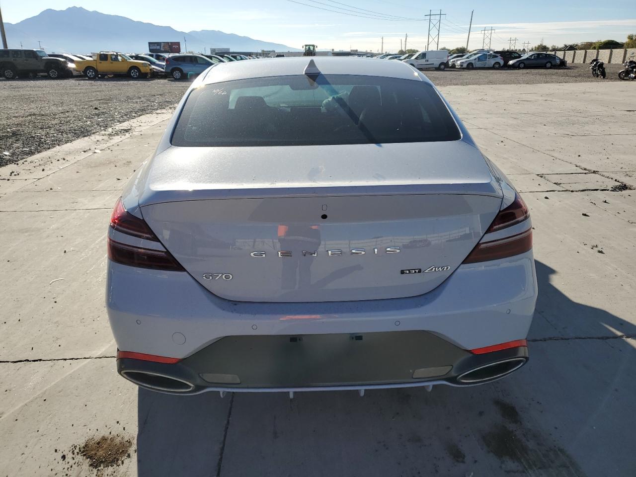 2022 GENESIS G70 BASE VIN:KMTG54TE0NU084403