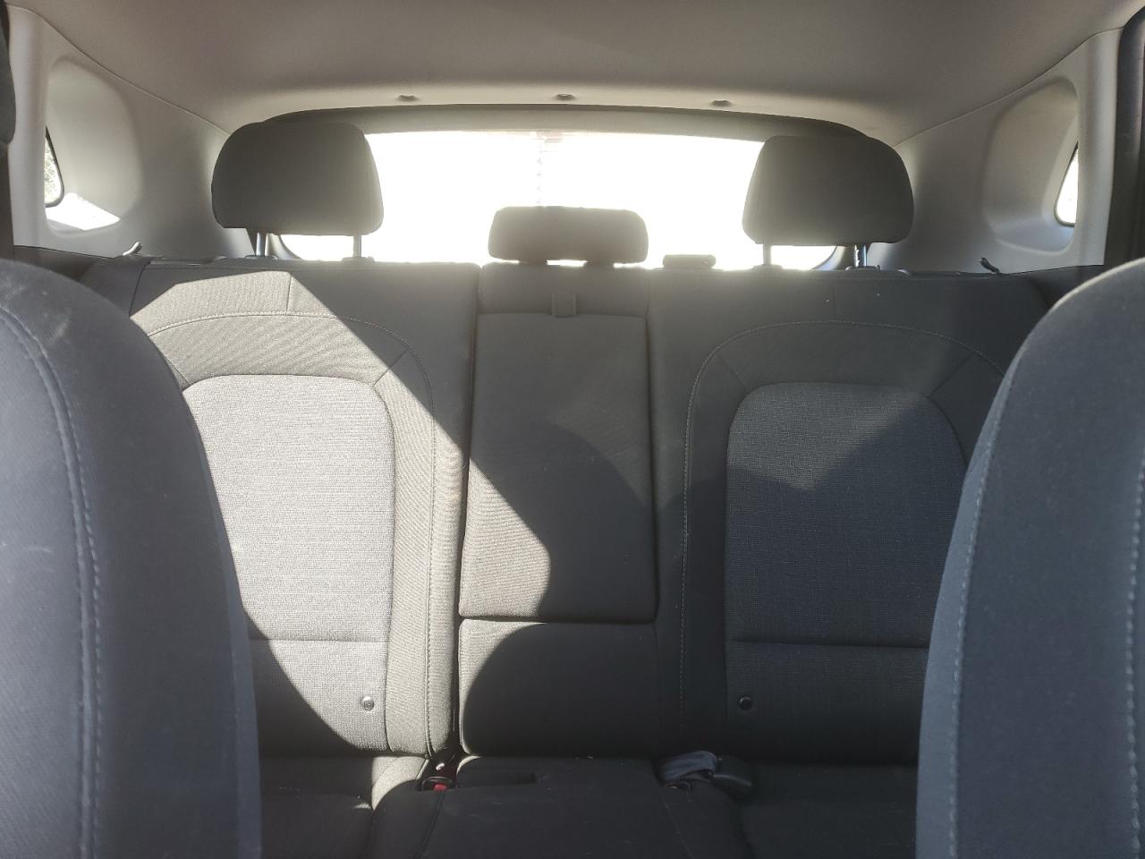 2022 HYUNDAI KONA SEL VIN:KM8K32ABXNU769595