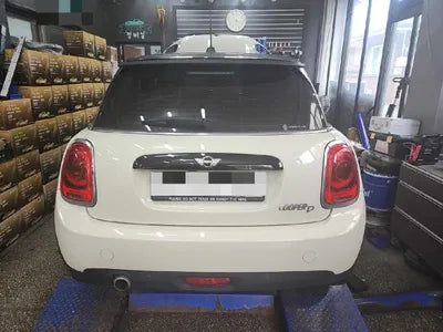 2017 MINI Cooper VIN: