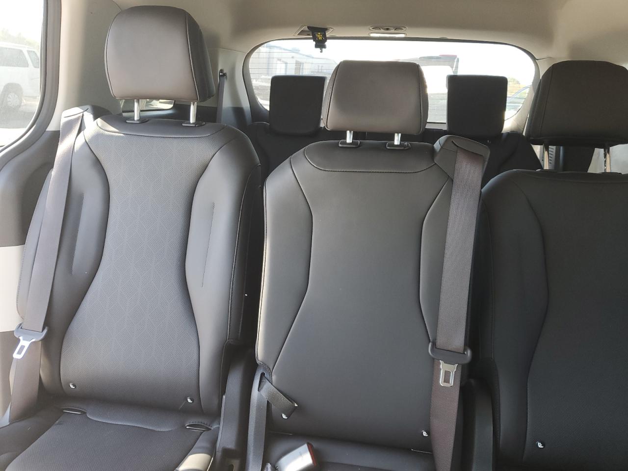2024 KIA CARNIVAL LX VIN:KNDNB4H3XR6329482