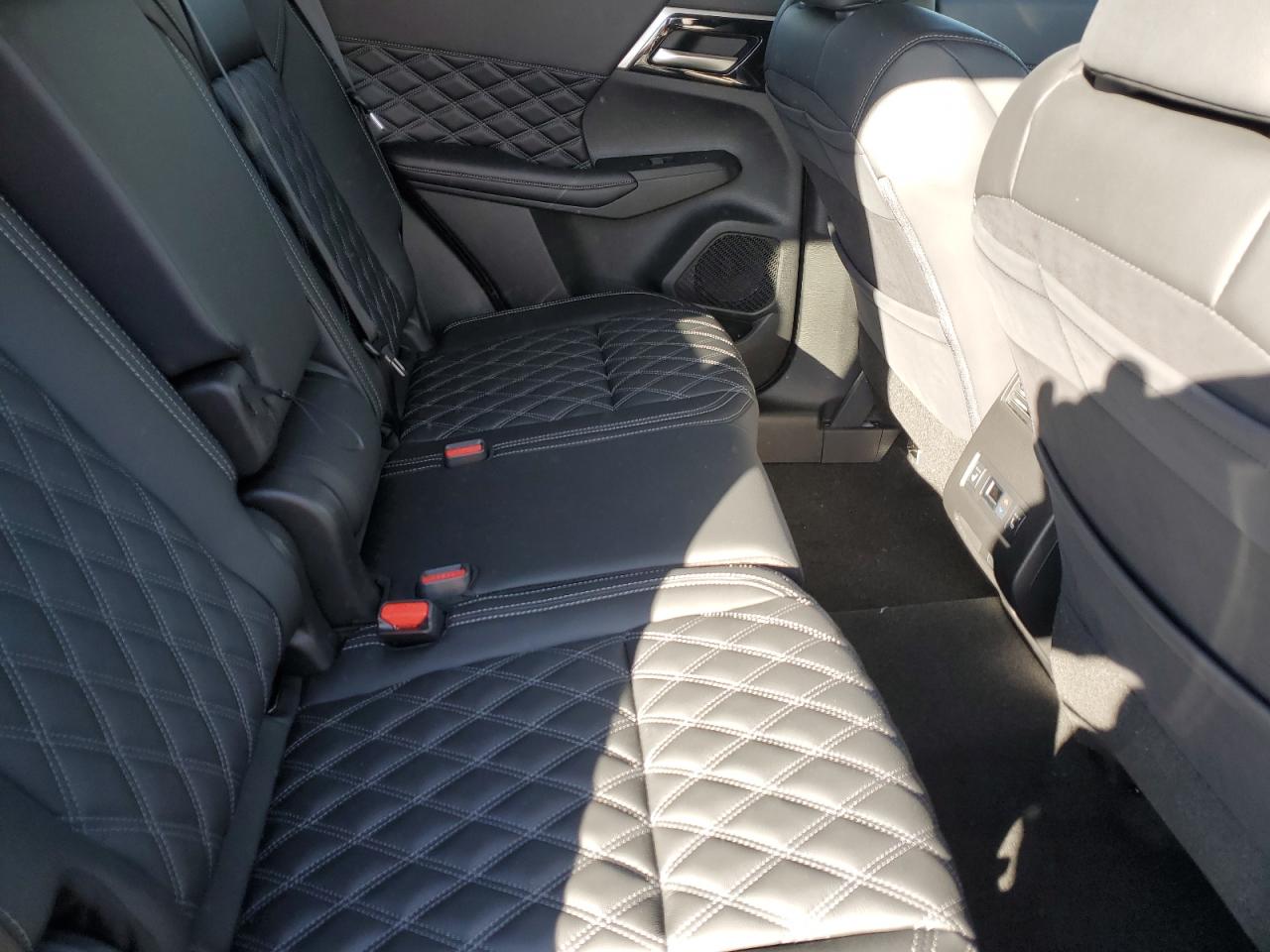 2024 MITSUBISHI OUTLANDER SEL VIN:JA4J3WA86RZ057518