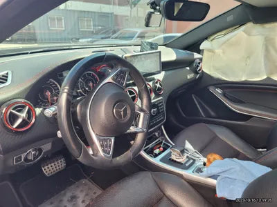 2015 Mercedes-Benz A 45 AMG VIN: