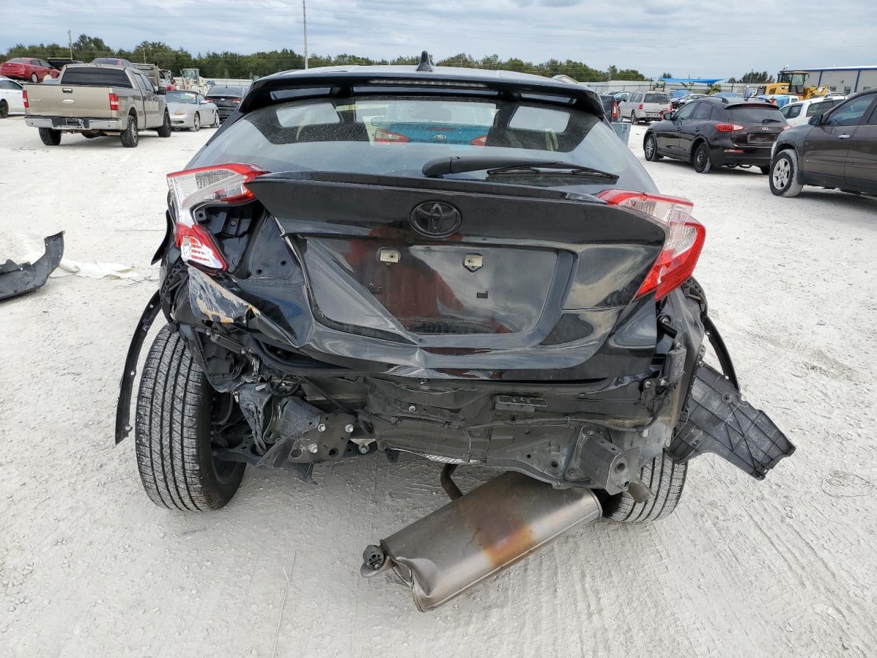 2022 TOYOTA C-HR XLE VIN:JTNKHMBX5N1135524