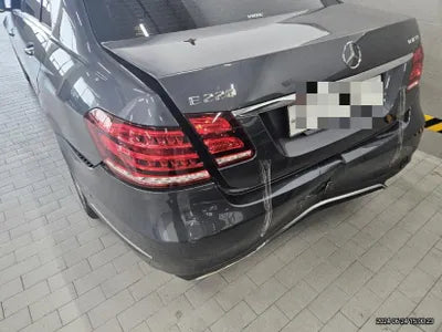 2016 Mercedes-Benz E 220 VIN: