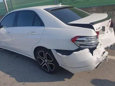 2014 Mercedes-Benz E 220 VIN: