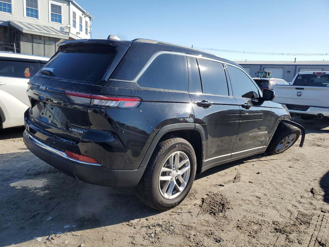 2024 JEEP GRAND CHEROKEE LAREDO VIN:1C4RJHAG2R8528202