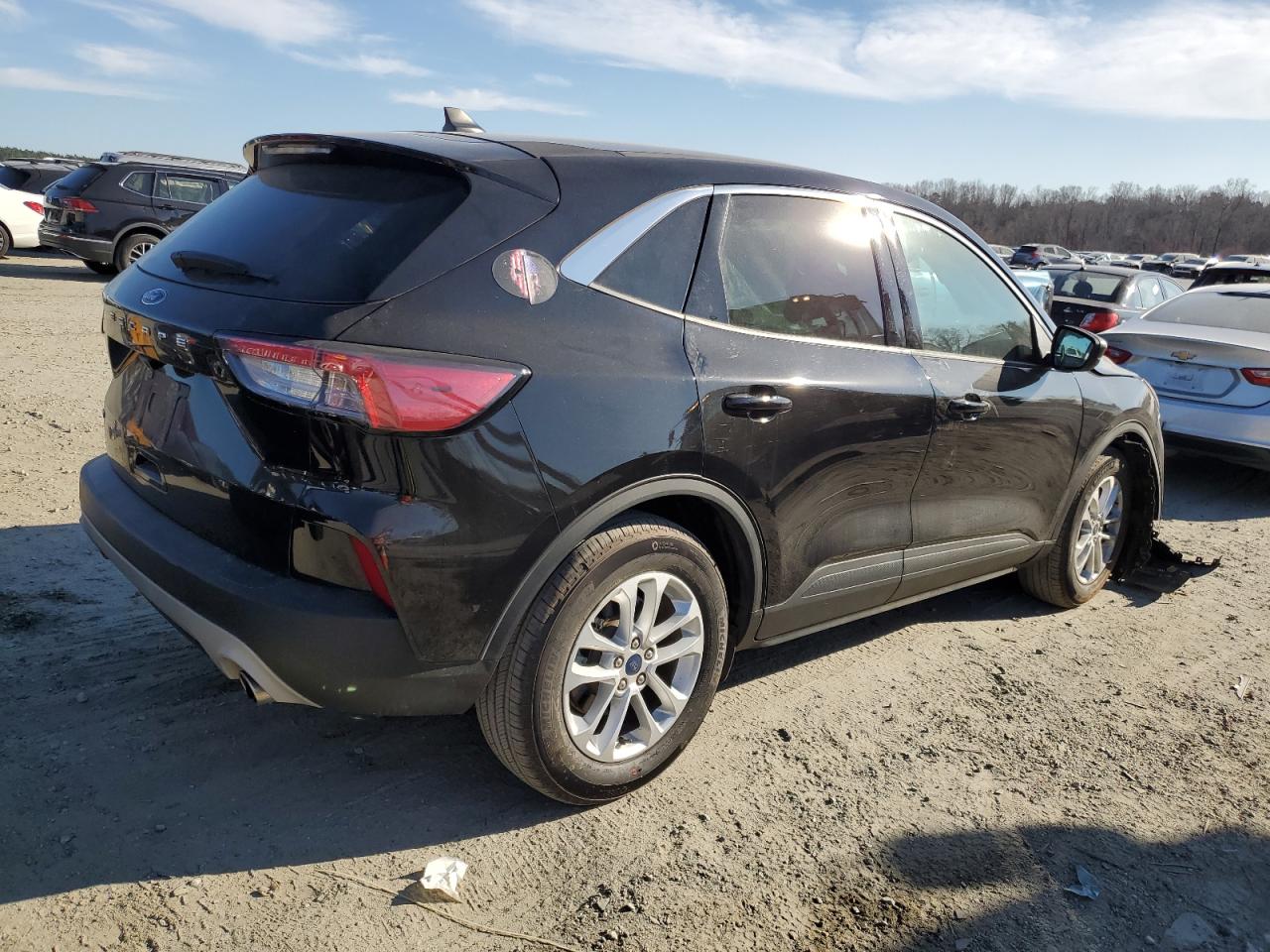 2022 FORD ESCAPE SE VIN:1FMCU0G61NUB15035