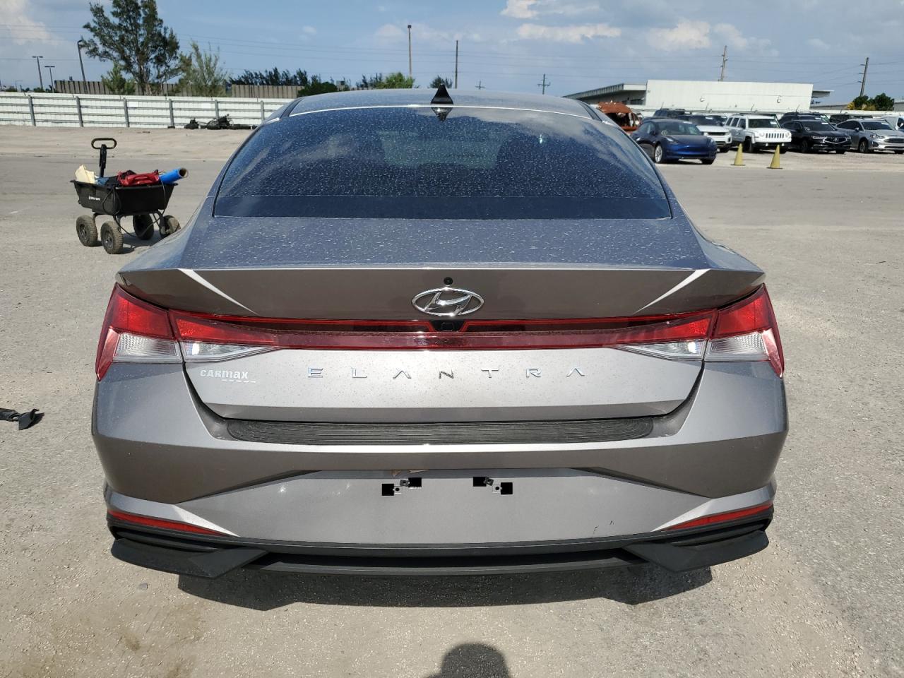 2022 HYUNDAI ELANTRA SEL VIN:KMHLM4AG8NU326967