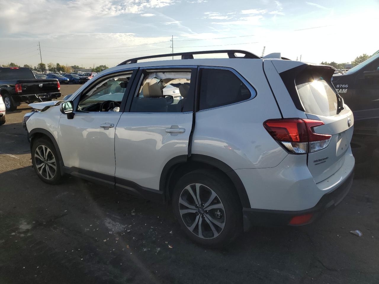 2023 SUBARU FORESTER LIMITED VIN:JF2SKAPC0PH411789