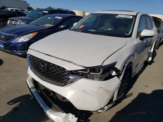 2024 MAZDA CX-5 PREFERRED VIN:JM3KFBCLXR0440899