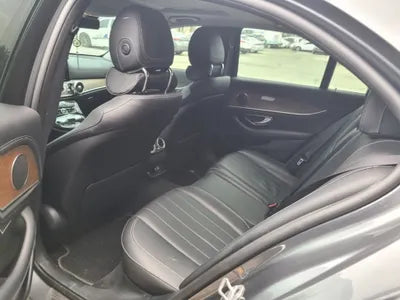 2019 Mercedes-Benz E 220 VIN: