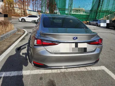 2021 Lexus ES 300 VIN:
