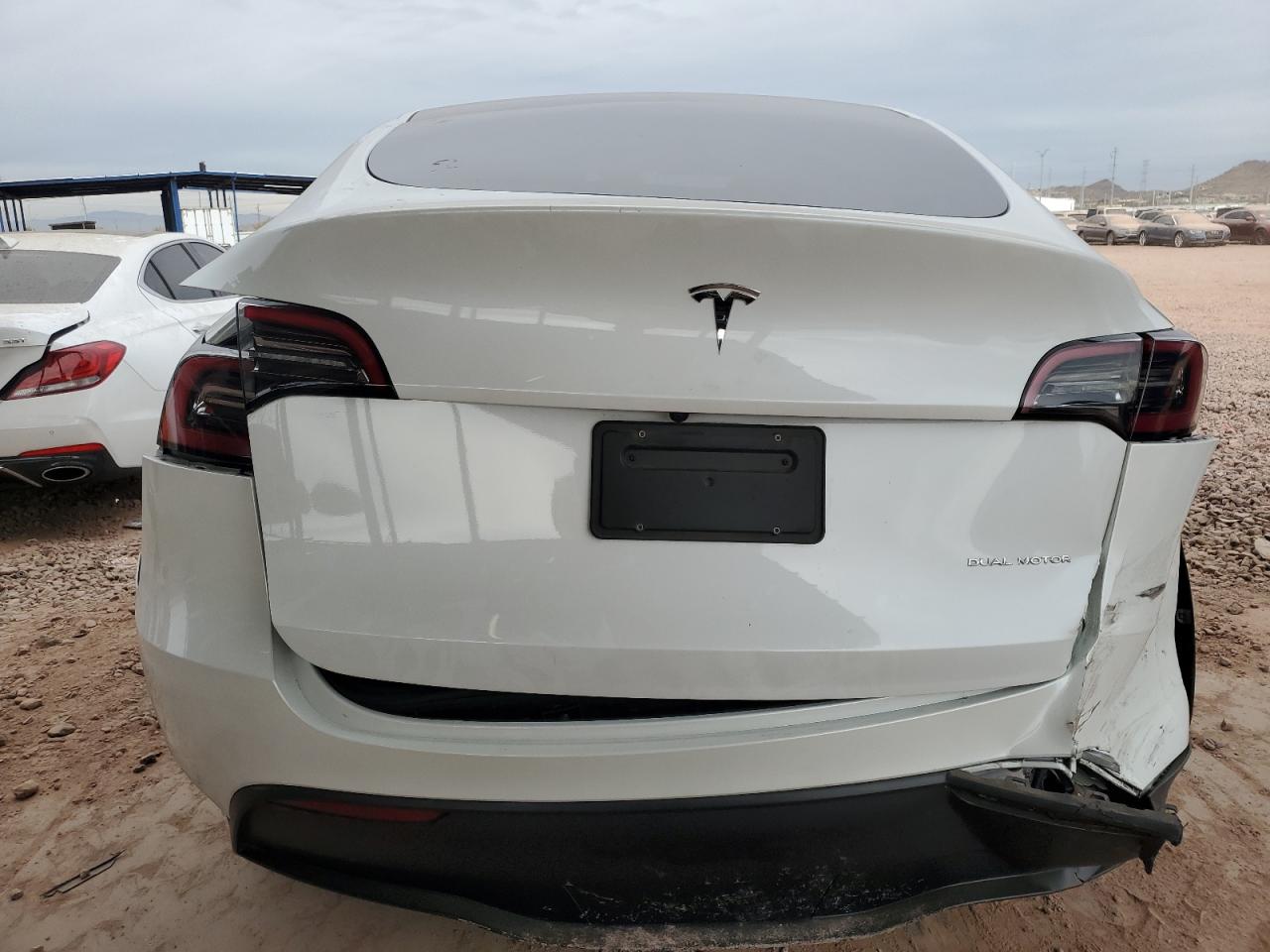 2023 TESLA MODEL Y  VIN:7SAYGAEE8PF615709