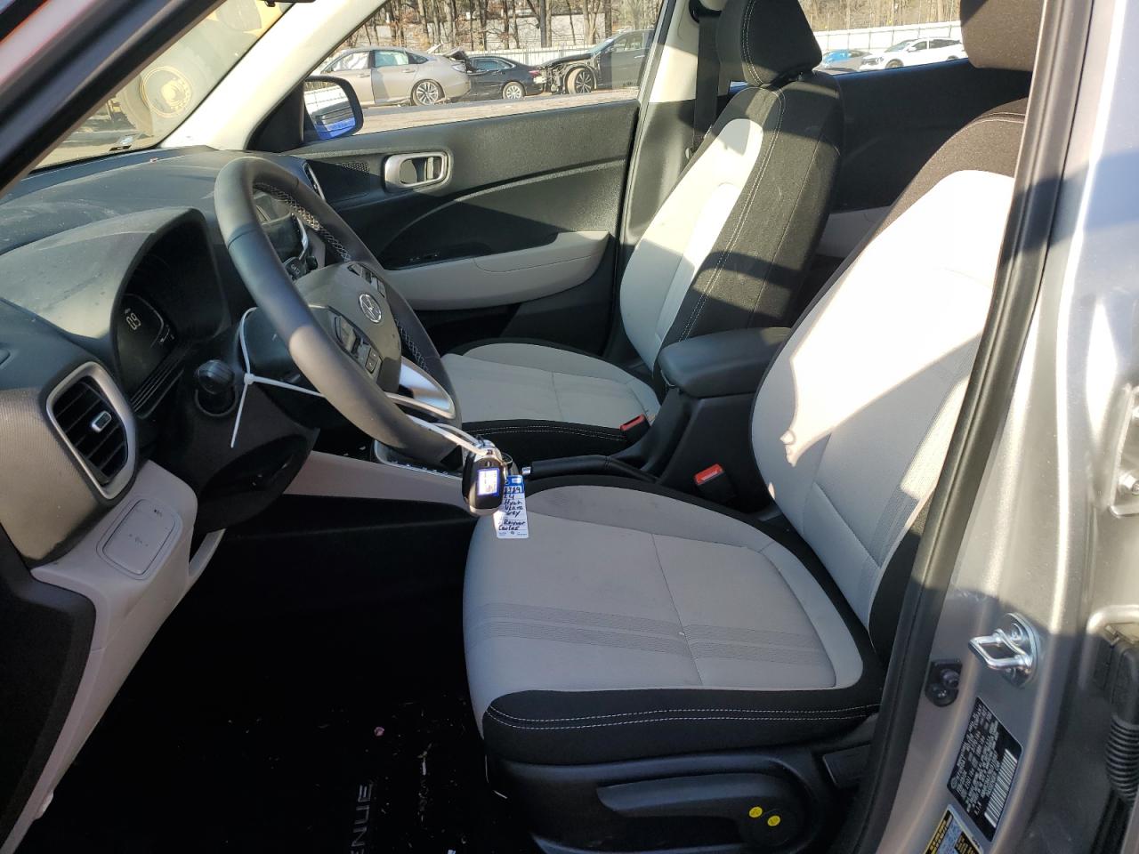 2024 HYUNDAI VENUE SEL VIN:KMHRC8A37RU315997