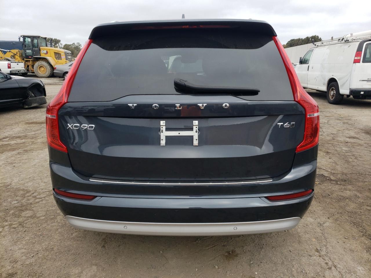 2022 VOLVO XC90 T6 MOMENTUM VIN:YV4A22PKXN1872332