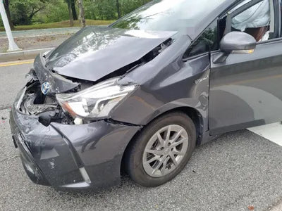 2015 Toyota Prius v VIN: