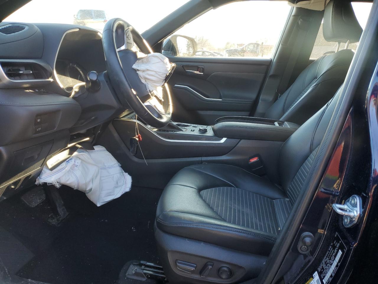 2022 TOYOTA HIGHLANDER XSE VIN:5TDLZRBHXNS239294