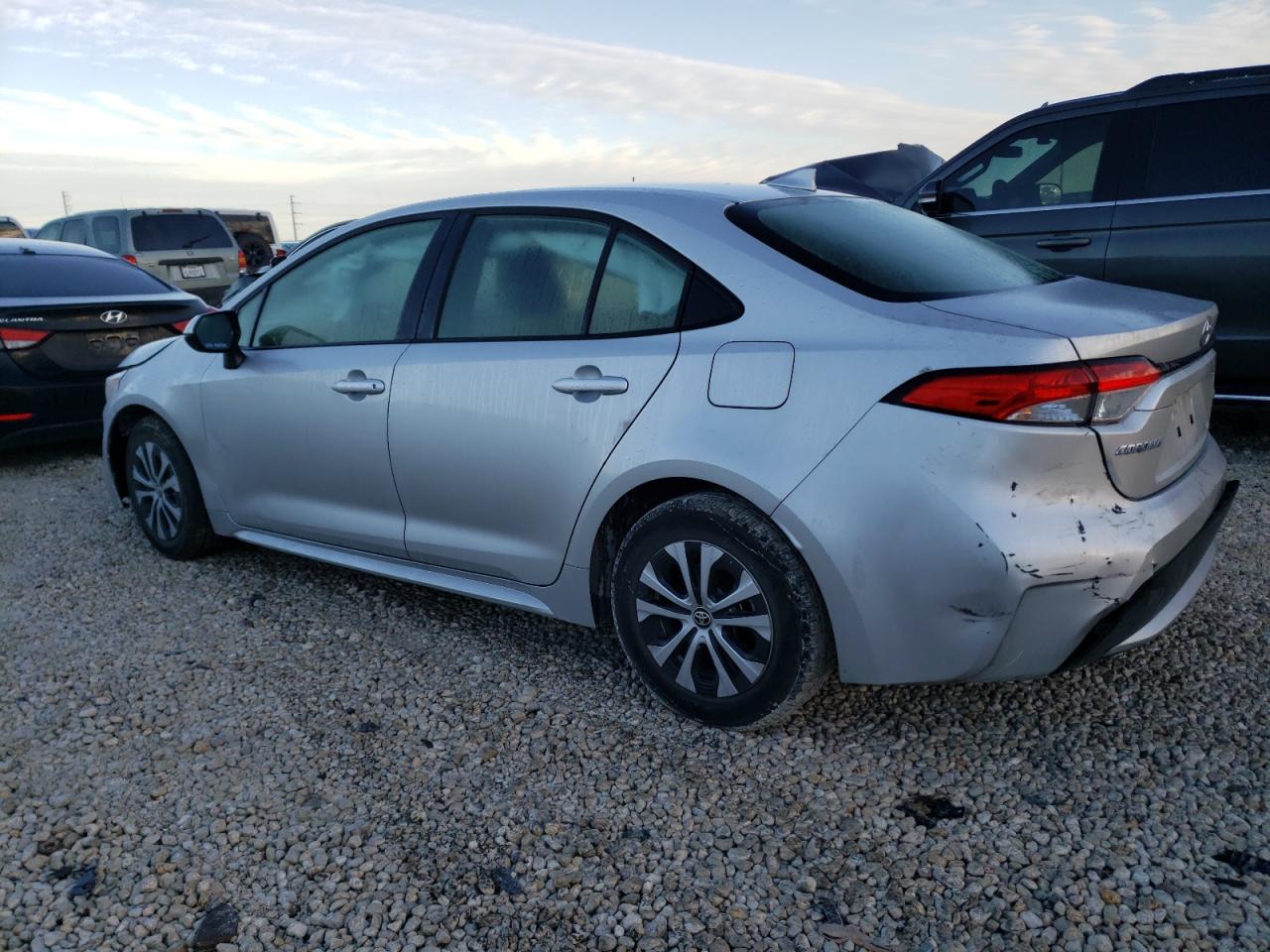 2022 TOYOTA COROLLA LE VIN:JTDEAMDE1NJ056191