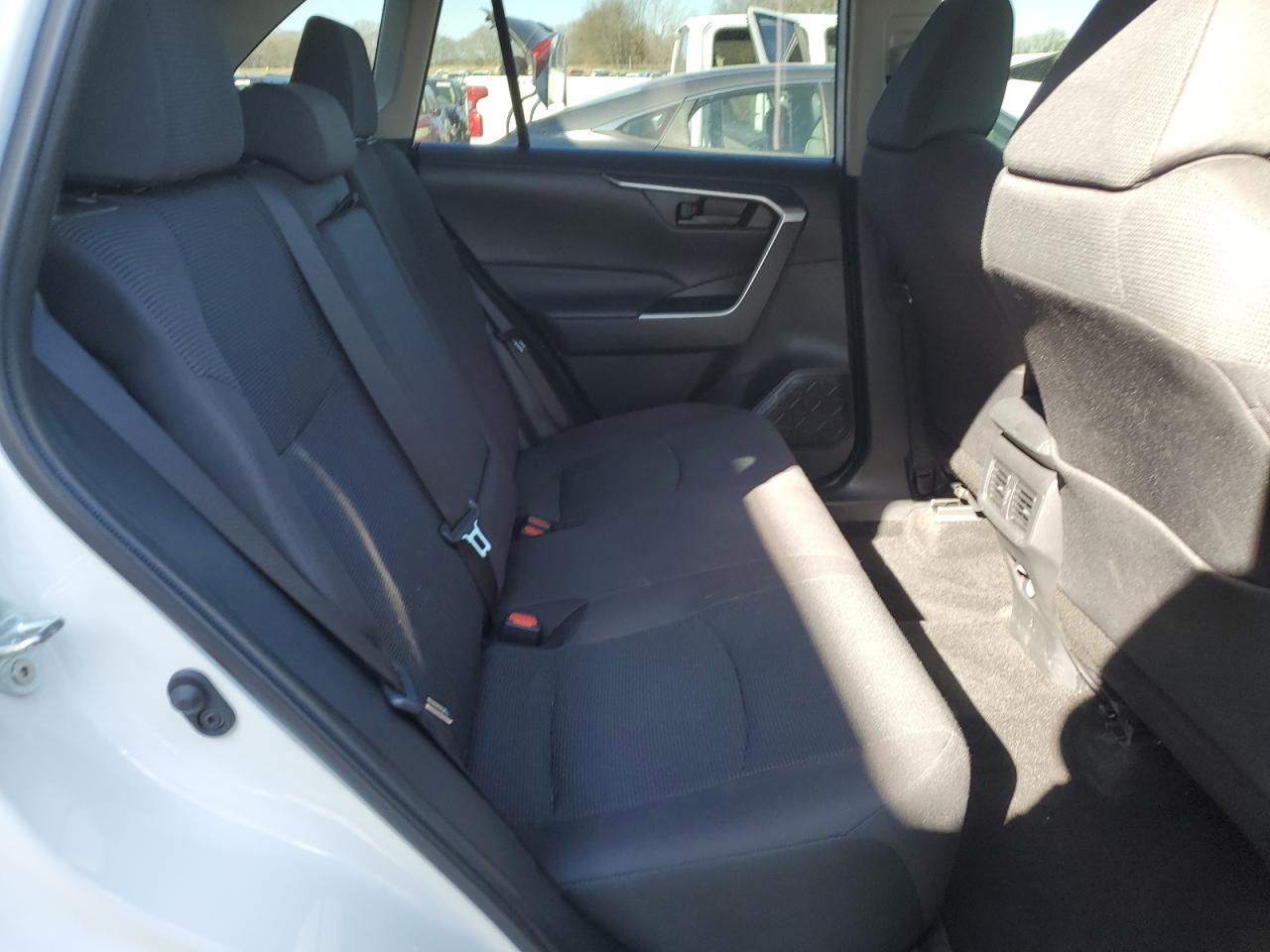 2024 TOYOTA RAV4 LE VIN:2T3H1RFV1RC273028