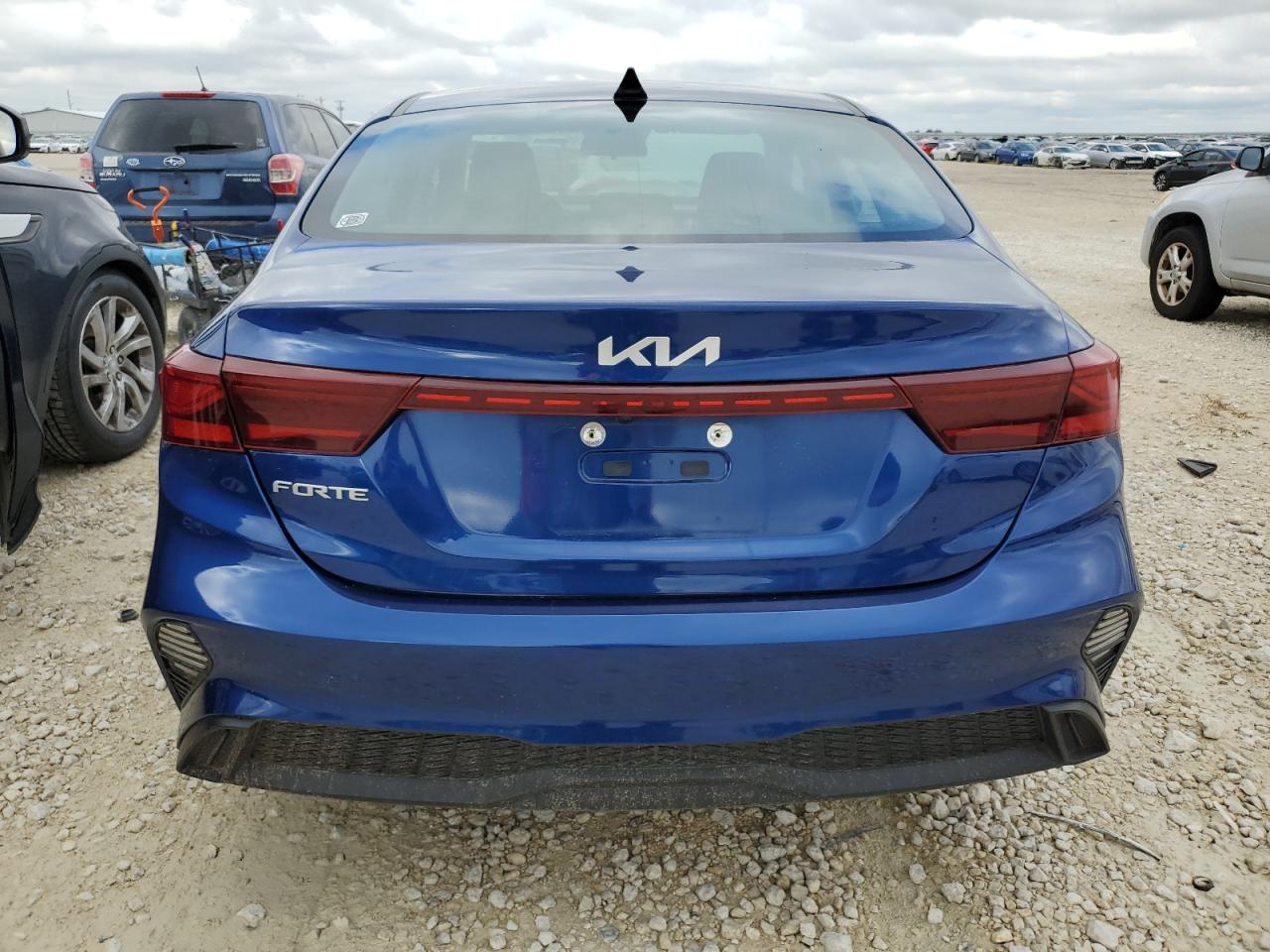 2022 KIA FORTE FE VIN:3KPF24AD5NE497185