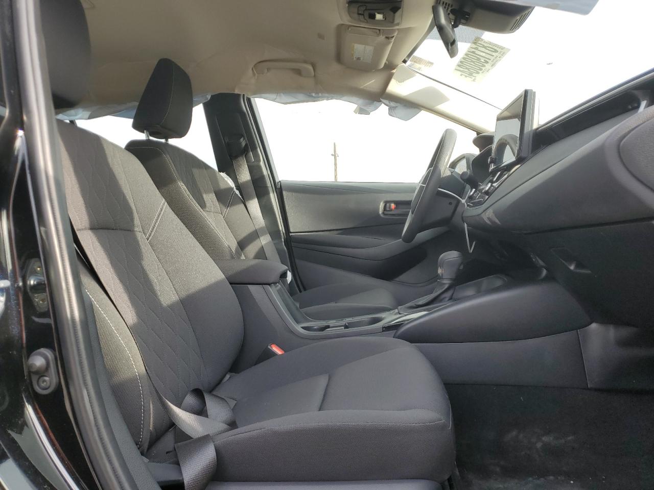 2024 TOYOTA COROLLA LE VIN:JTDBCMFE2R3032664