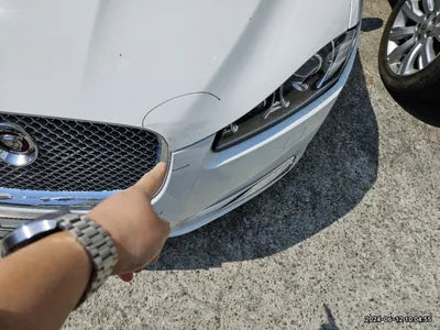 2015 Jaguar XF VIN:
