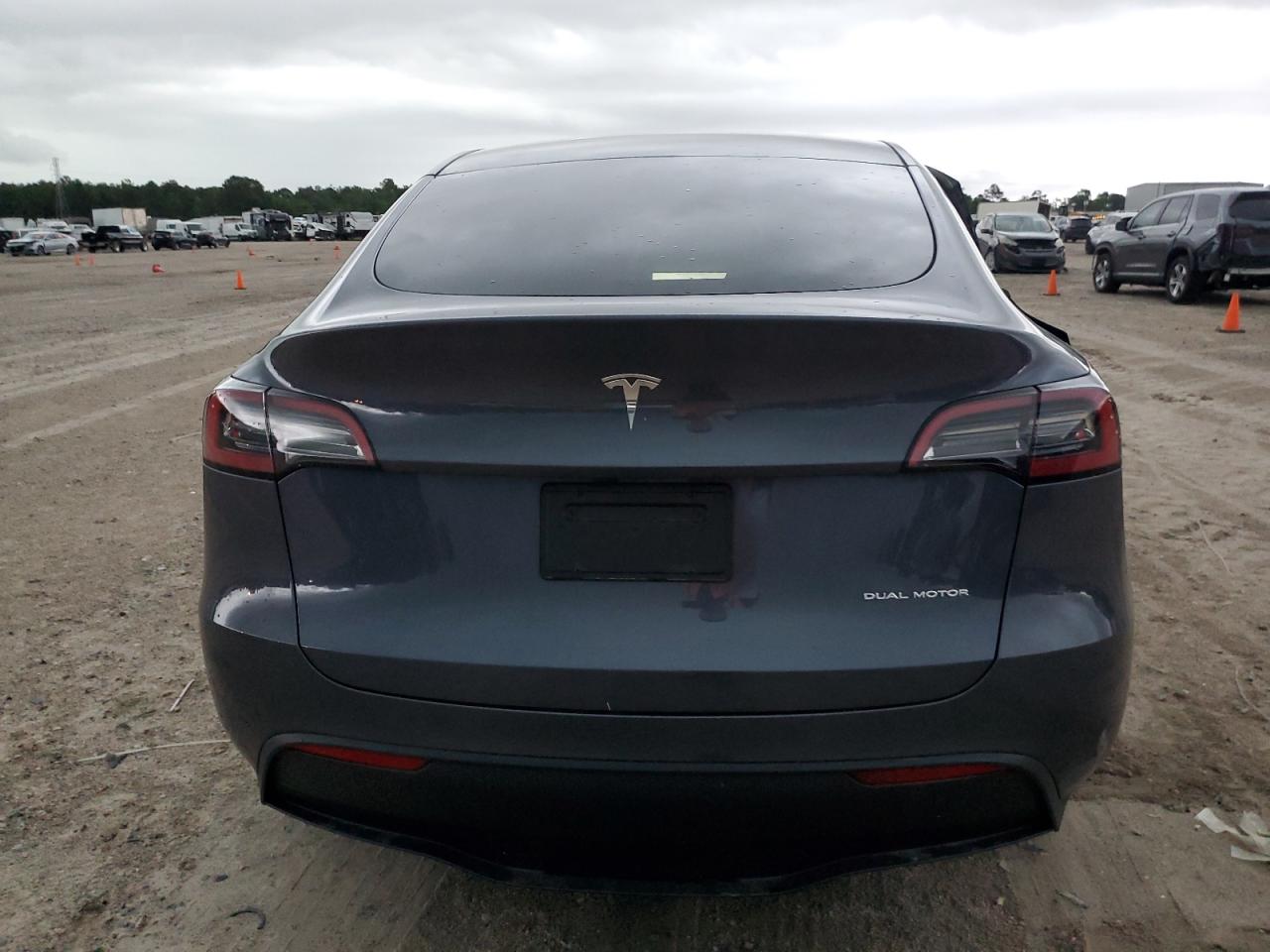 2023 TESLA MODEL Y  VIN:7SAYGDEE0PA195099