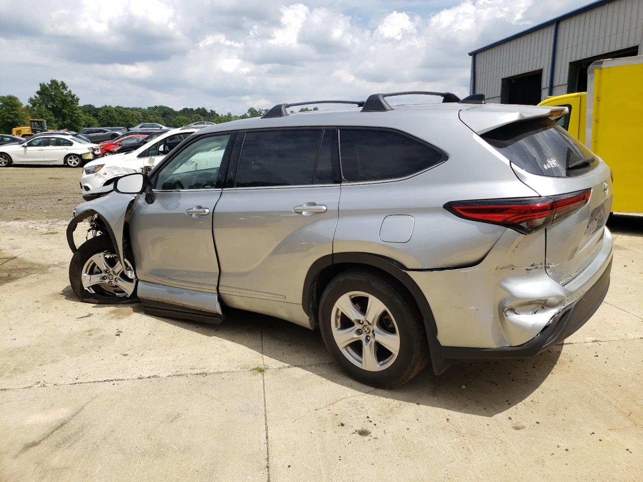 2022 TOYOTA HIGHLANDER L VIN:5TDCZRBHXNS168761