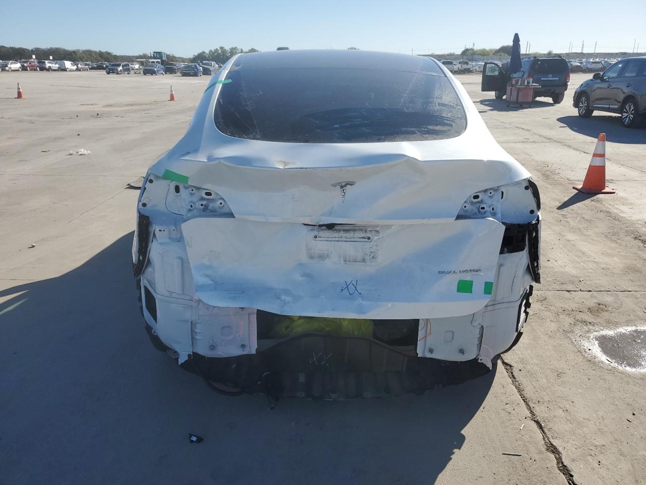 2023 TESLA MODEL Y  VIN:7SAYGDEE6PA173219