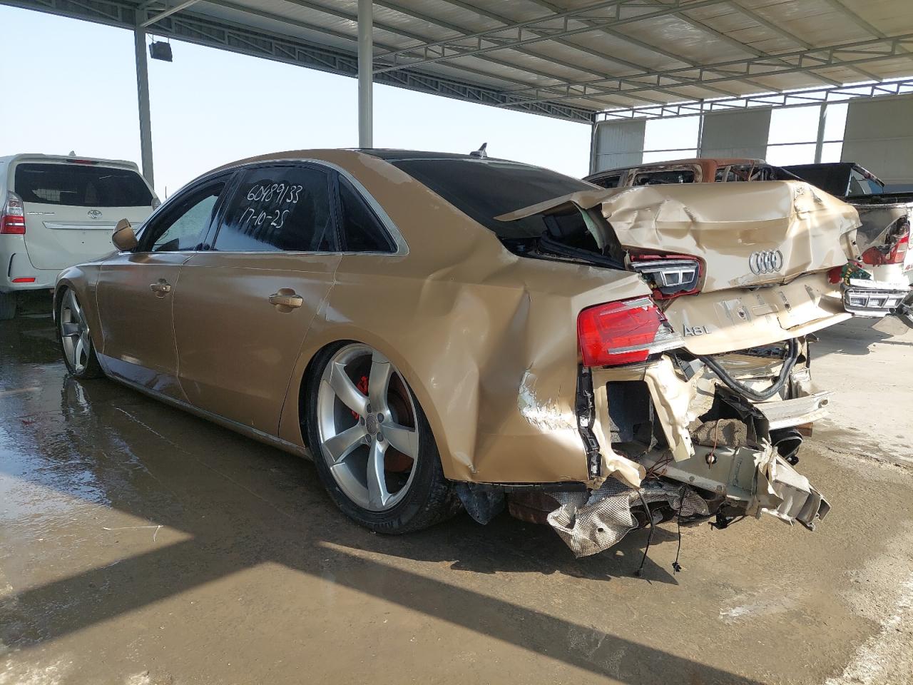 2014 AUDI A8 VIN:WAUR2BFD7EN******