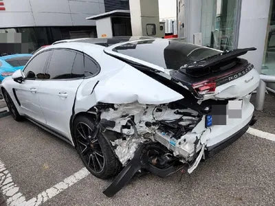2018 Porsche Panamera VIN: