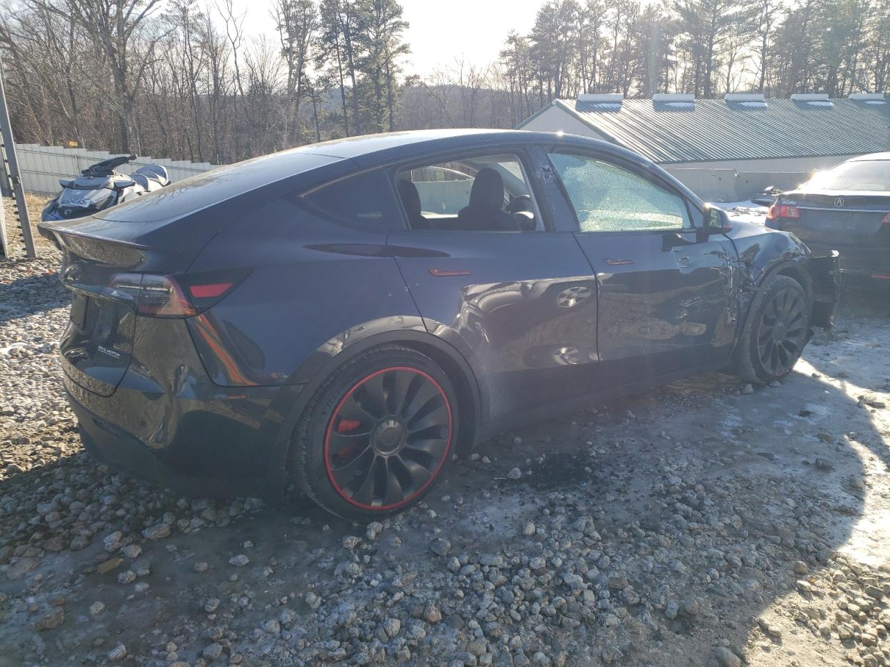 2024 TESLA MODEL Y  VIN:7SAYGDEF6RF033881