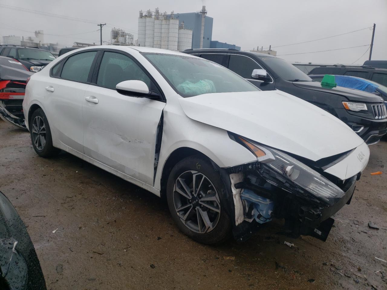 2022 KIA FORTE FE VIN:3KPF24AD4NE503039