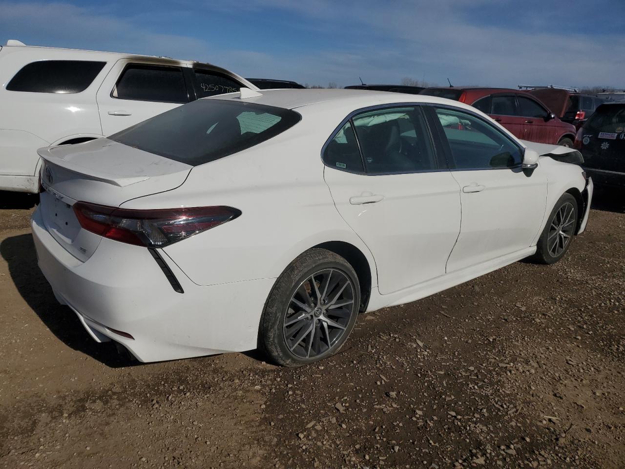 2022 TOYOTA CAMRY SE VIN:4T1G11AK7NU628361