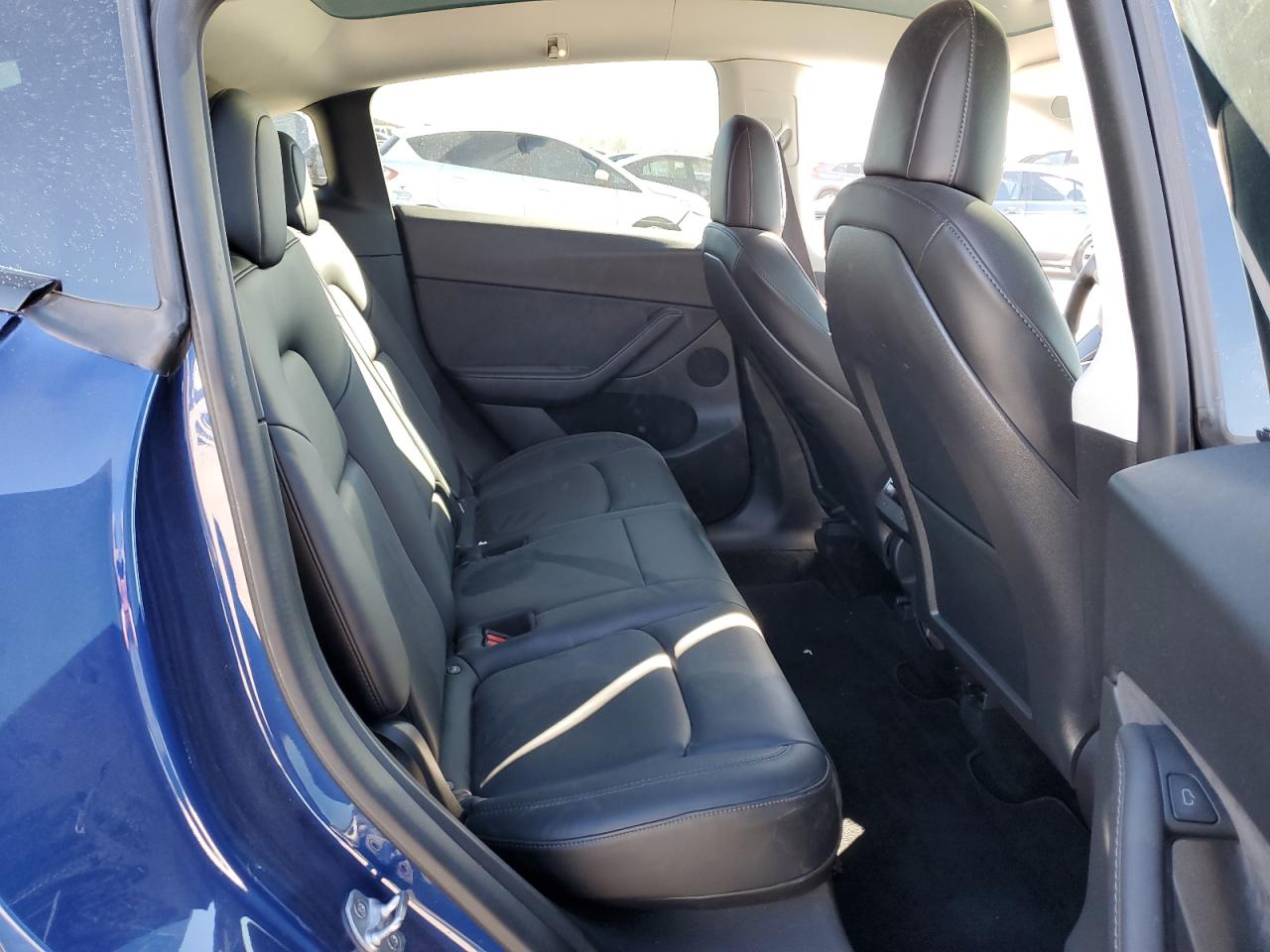 2022 TESLA MODEL Y  VIN:7SAYGDEE5NF343232