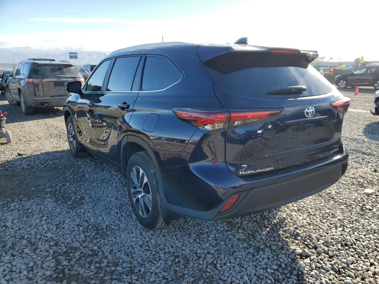 2024 TOYOTA HIGHLANDER LE VIN:5TDKDRBH7RS530691
