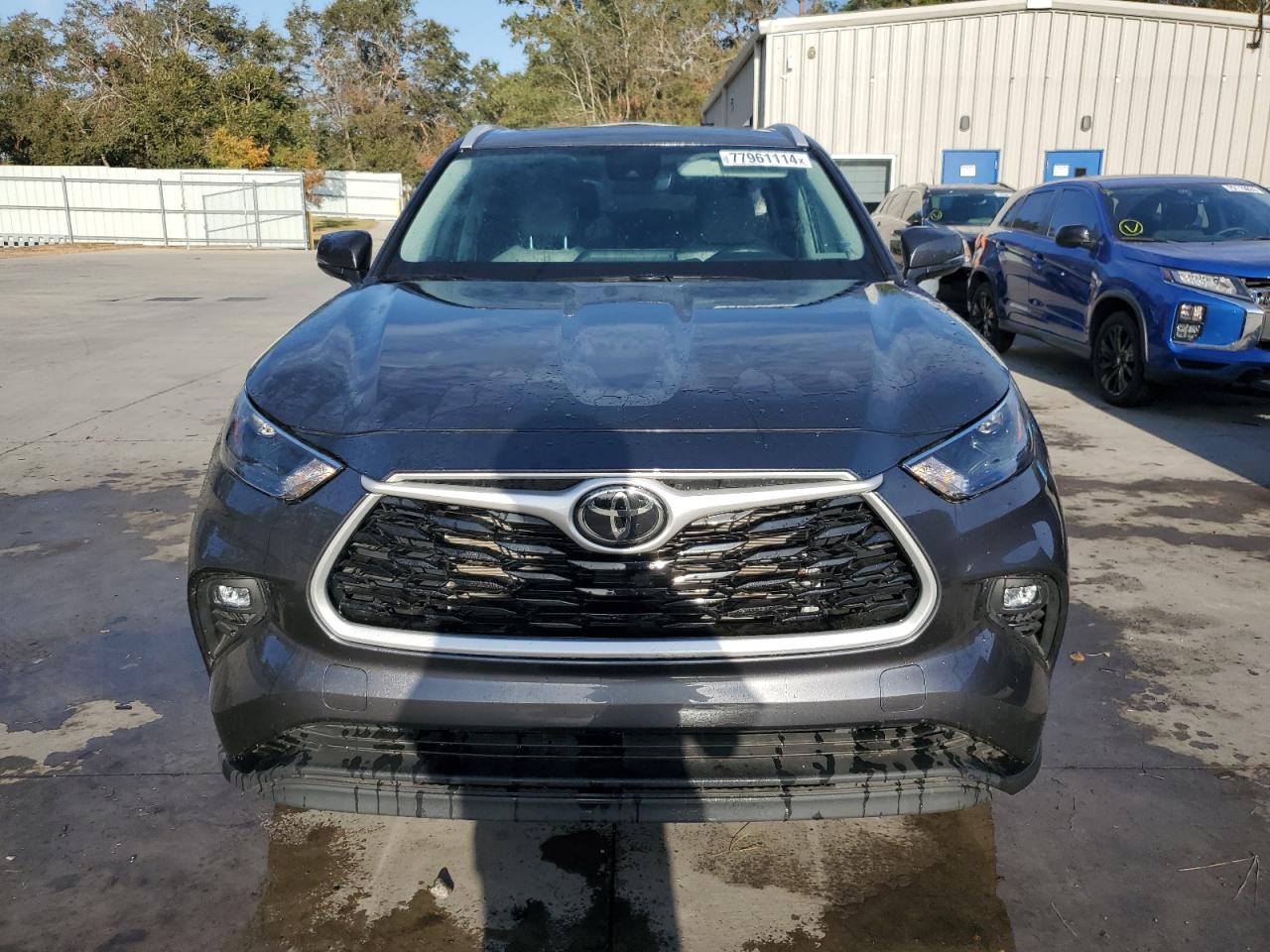 2022 TOYOTA HIGHLANDER XLE VIN:5TDGZRAH7NS556775