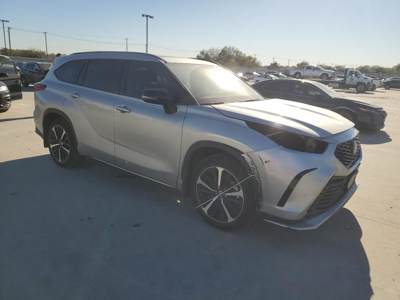 2022 TOYOTA HIGHLANDER XSE VIN:5TDLZRAH3NS111092