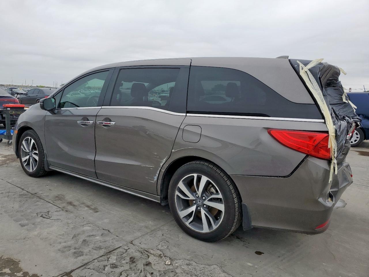 2022 HONDA ODYSSEY TOURING VIN:5FNRL6H80NB021824
