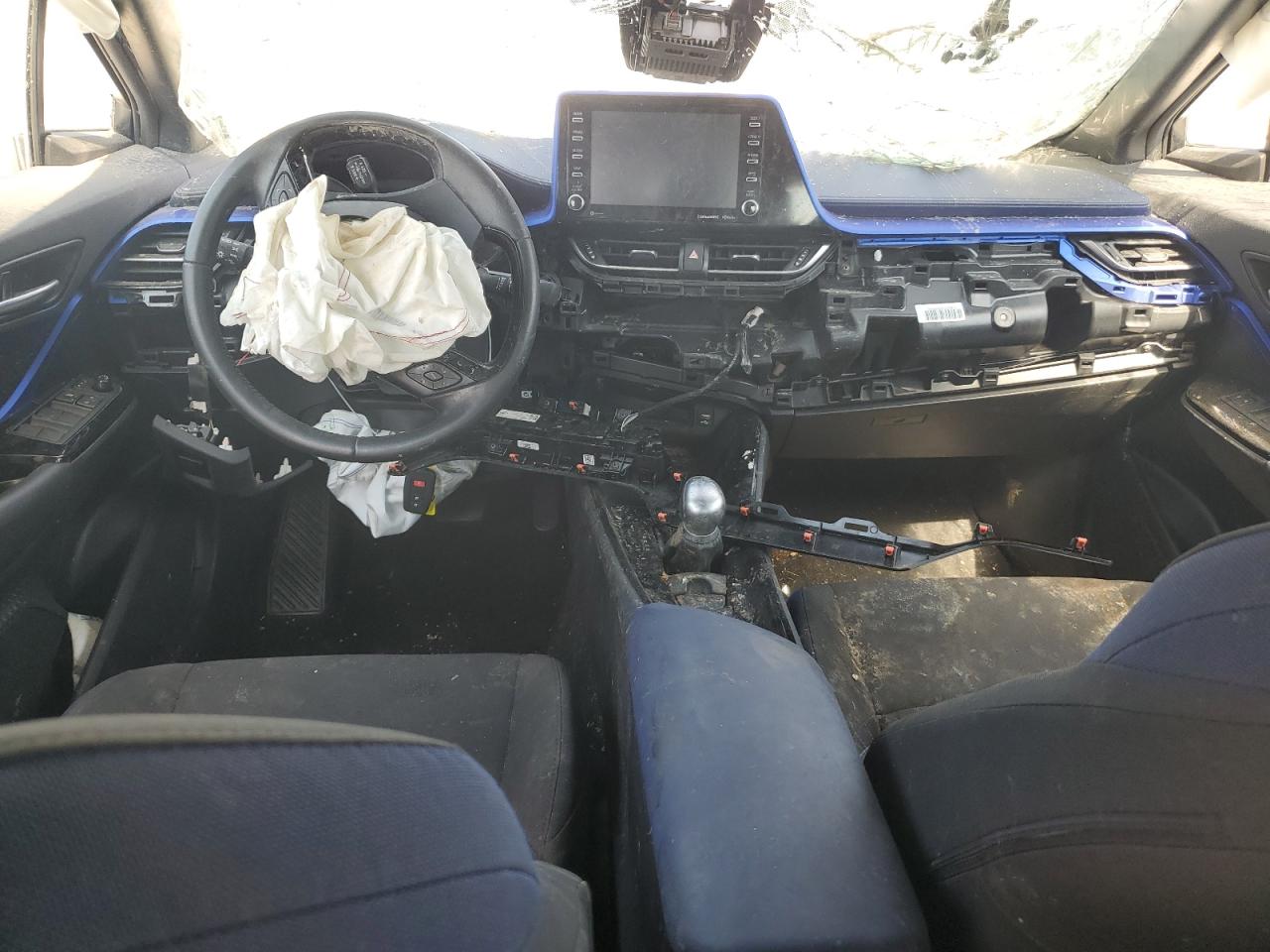 2022 TOYOTA C-HR XLE VIN:NMTKHMBX8NR144398