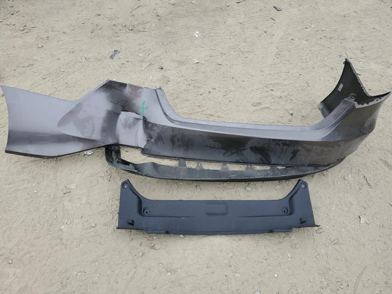 2022 TOYOTA CAMRY LE VIN:4T1C11AK1NU631609