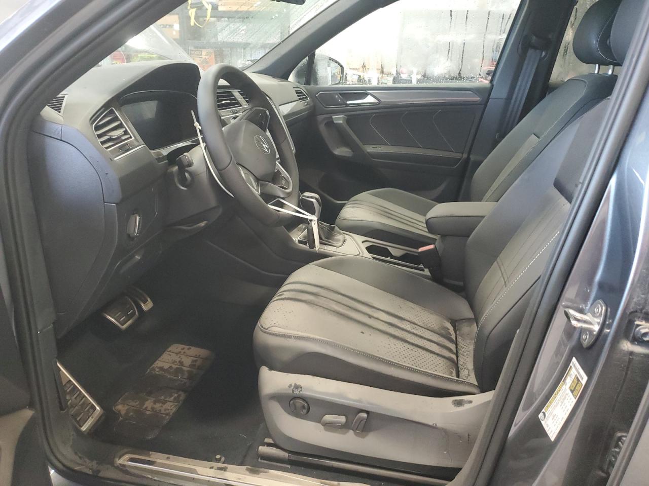 2024 VOLKSWAGEN TIGUAN SE R-LINE BLACK VIN:3VVCB7AX0RM075790